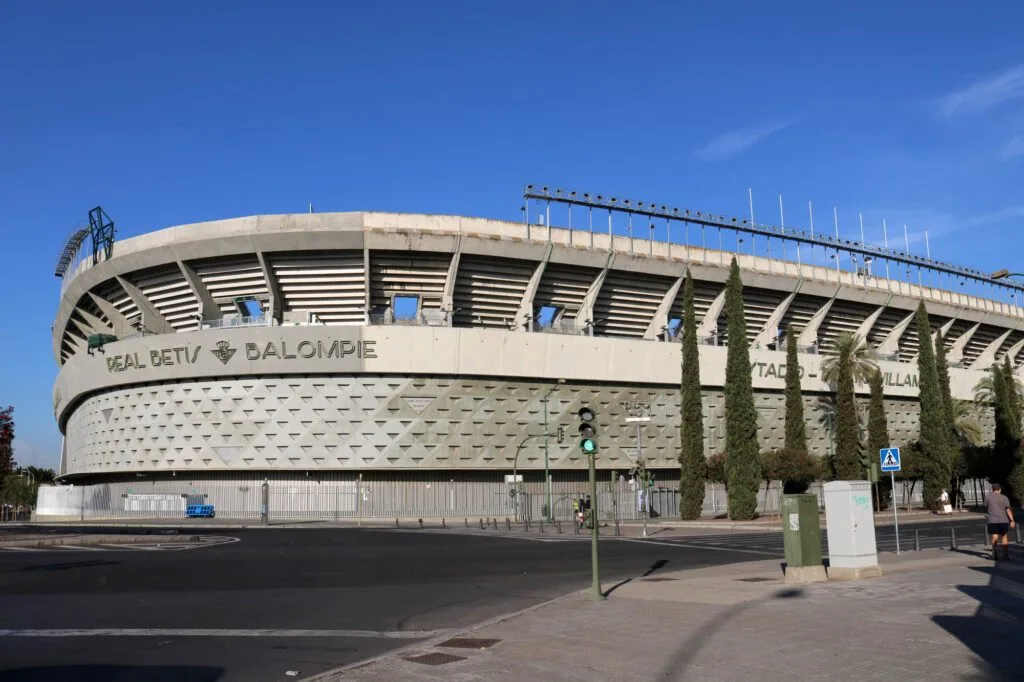 la asamblea aprueba la remodelación del estadio villamarín, marcando un nuevo capítulo en la historia deportiva. descubre los detalles de esta importante decisión para el futuro del club.