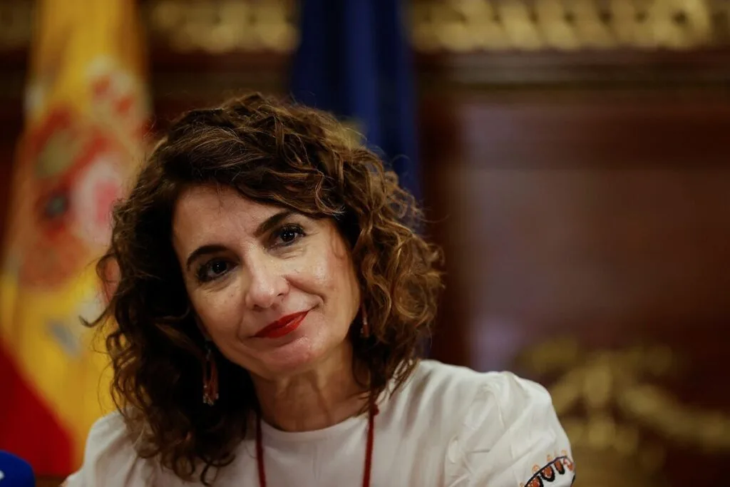 descubre cómo moreno critica duramente el engaño del gobierno en temas de vivienda, exponiendo los principales problemas y reclamando soluciones efectivas para los ciudadanos.