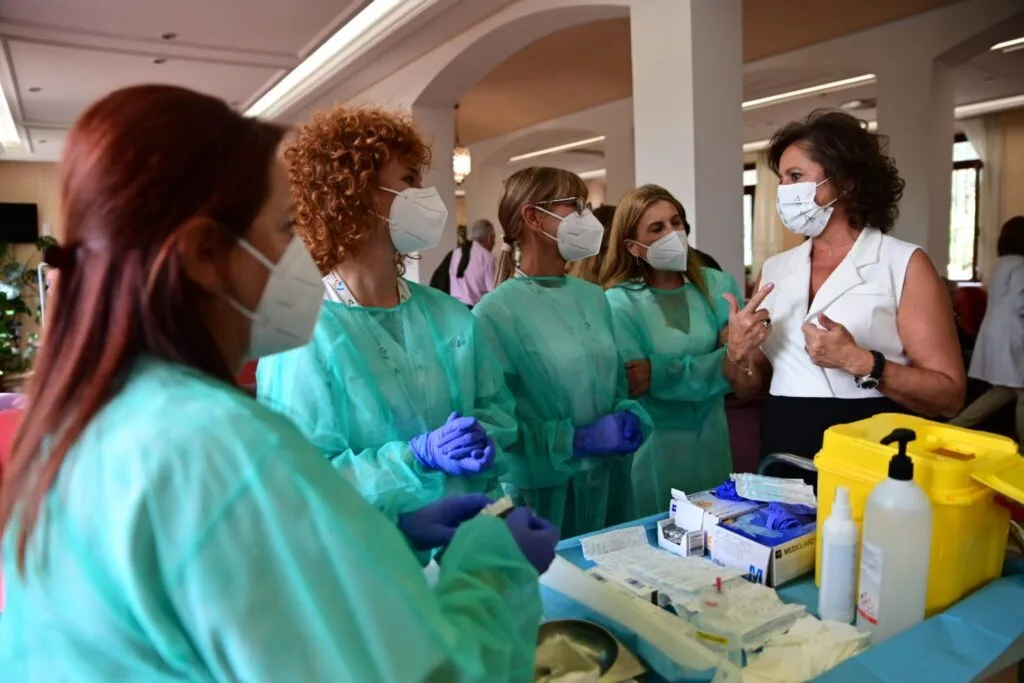descubre todo sobre las vacunas contra la gripe en sevilla: recomendaciones, centros de vacunación y consejos para proteger tu salud durante la temporada de gripe.