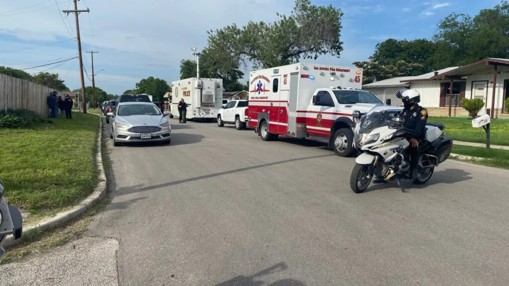 sigue las últimas noticias sobre el individuo atrincherado en brenes. descubre todos los detalles del suceso, la respuesta policial y el impacto en la comunidad local.