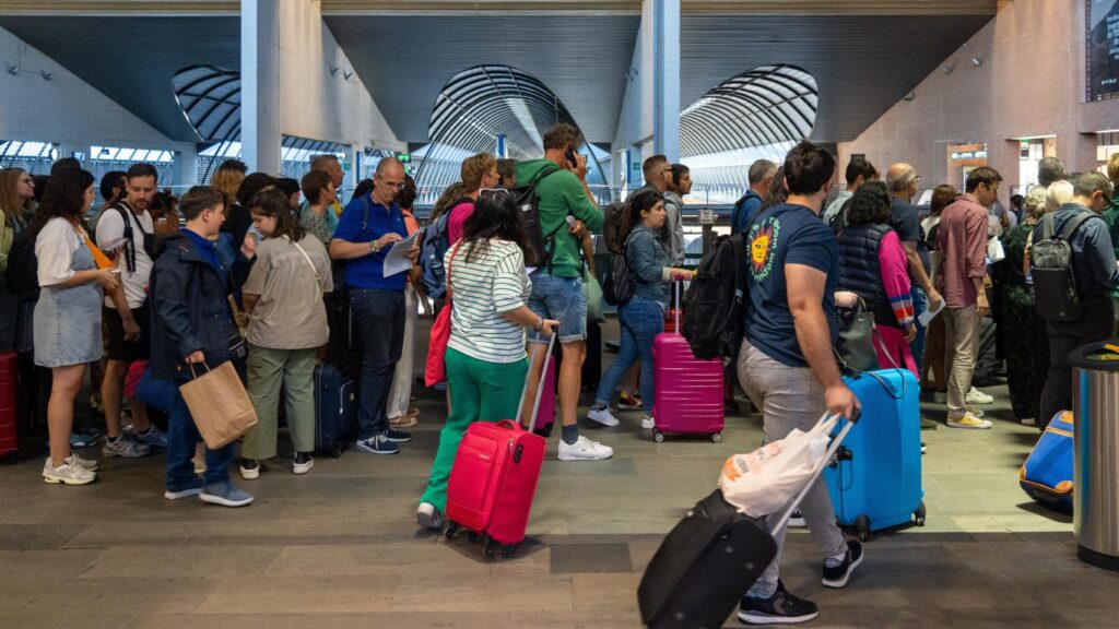 consulta la información actualizada sobre retrasos de trenes en sevilla. descubre las causas, los horarios afectados y consejos para planificar tu viaje en tren sin inconvenientes.