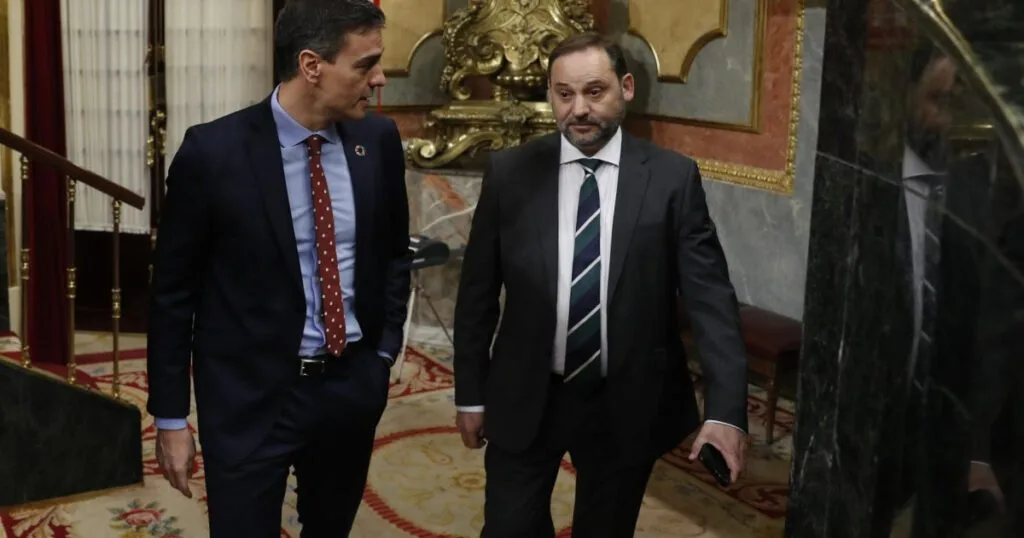 descubre el caso de ábalos y las condenas de años de prisión relacionadas con el escándalo de las mascarillas.