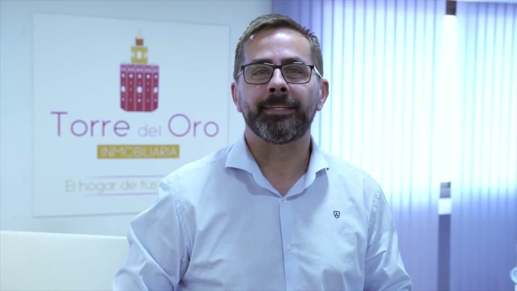 descubre los mejores horarios y lugares para disfrutar de las luces navideñas en sevilla. vive la magia de la navidad con nuestras recomendaciones actualizadas.