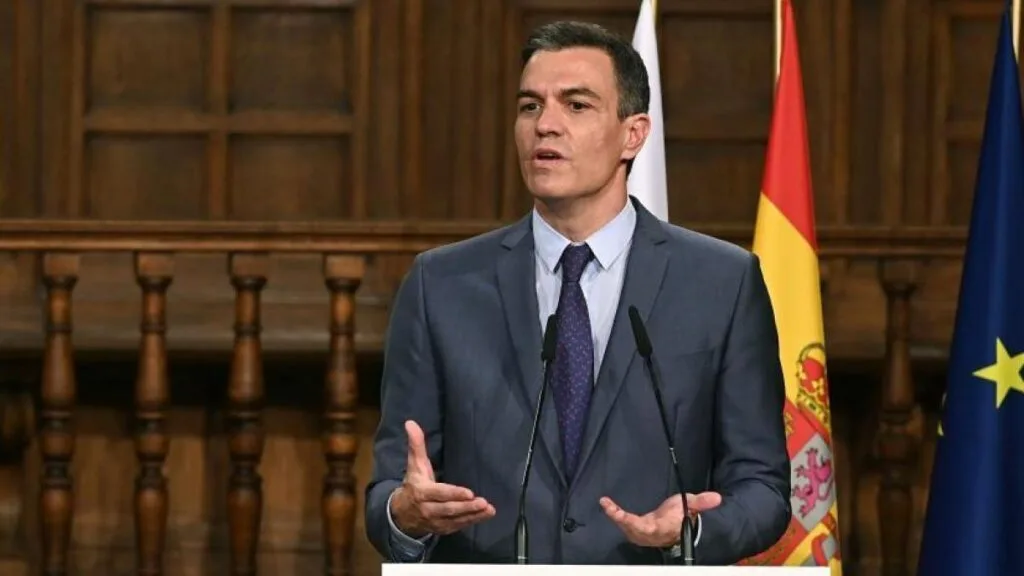 sánchez acata la sentencia pero mantiene su inocencia, defendiendo su postura ante las acusaciones.