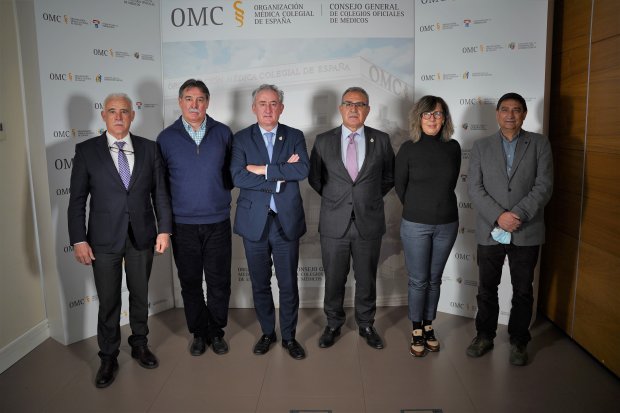andalucía implementa medidas para combatir la escasez de médicos en zonas rurales, mejorando la atención sanitaria y garantizando servicios médicos accesibles para todas las comunidades.