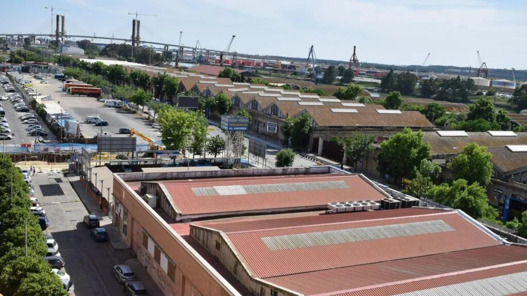 descubre doce uvas en sevilla, el salón perfecto para acuerdos entre pp y vox, combinando espacio ideal y ambiente único para tus reuniones políticas.