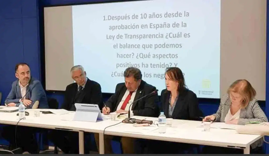 el pp reduce las multas de la ley de transparencia tras un segundo intento, buscando flexibilizar los requisitos y sanciones para mejorar la aplicación de la normativa.