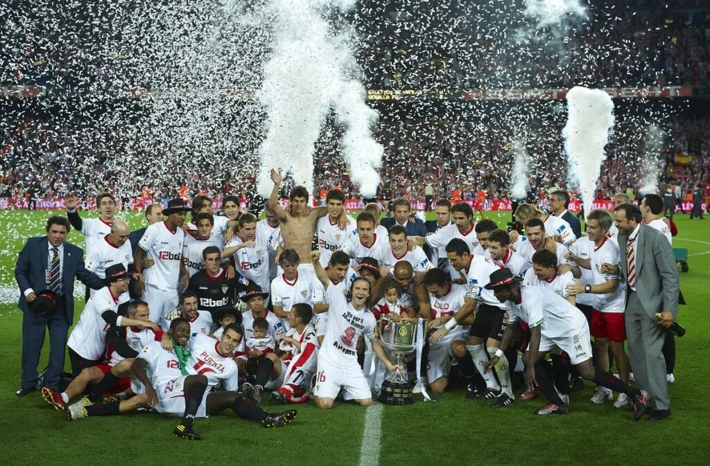 descubre la emoción de la final de la copa del rey previa a la feria de sevilla. un evento deportivo imprescindible que combina pasión y tradición en una ciudad vibrante.